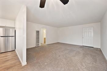 Spacious 1 & 2 bedroom floor plans